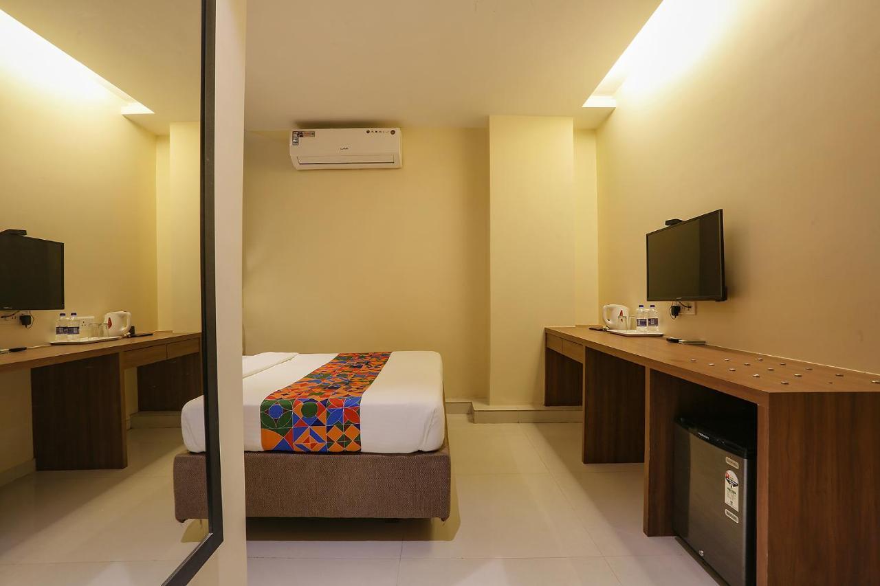 Fabhotel Royal International Mumbai Exterior photo