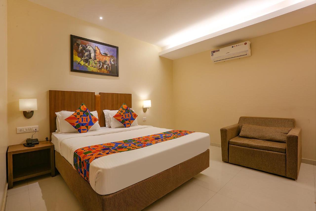 Fabhotel Royal International Mumbai Exterior photo